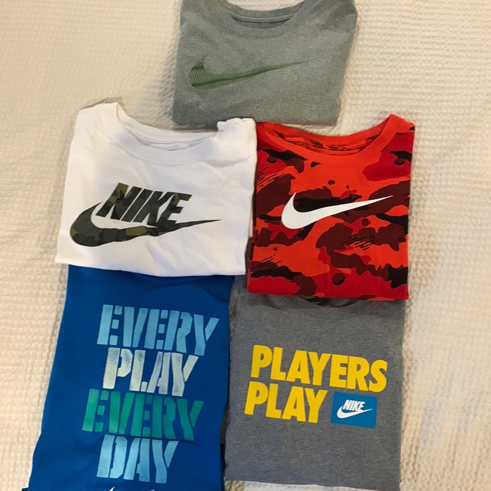 Boys Nike tshirts